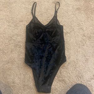 Top shop Sexy/Chic/Gothic black velvet bodysuit!